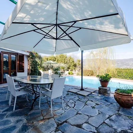 Apartment Renetta With Swimming Pool And Jacuzzi And Parking Rapallo