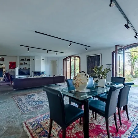 Renetta With Swimming Pool And Jacuzzi And Parking Lejlighed