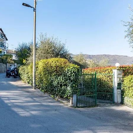 Apartment Villa Renetta With Swimming Pool And Parking *