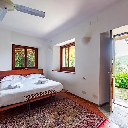 Apartment Villa Renetta With Swimming Pool And Parking Rapallo